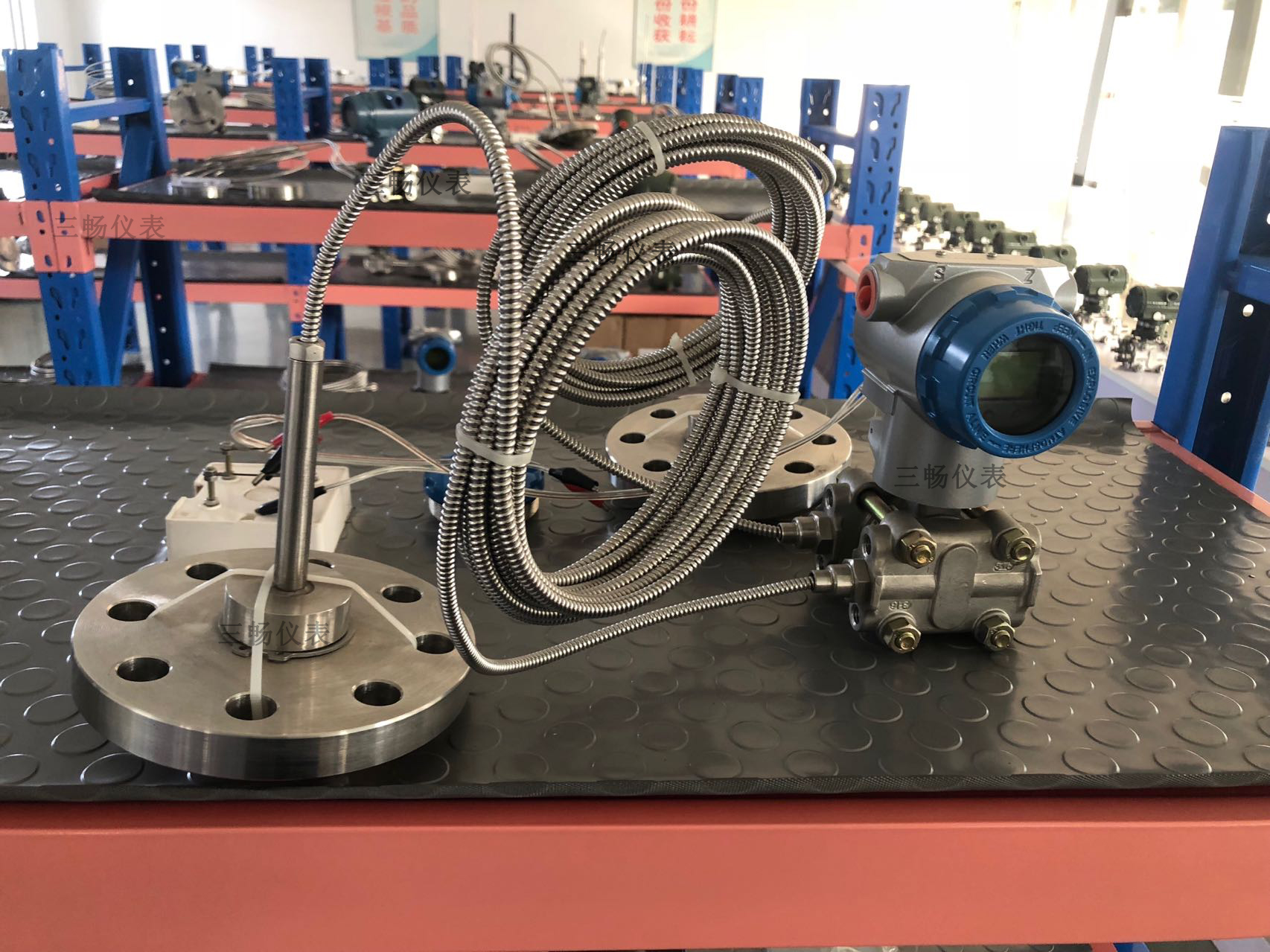 双法兰液位变送器SC3851LT 精准液位测量的工业利器