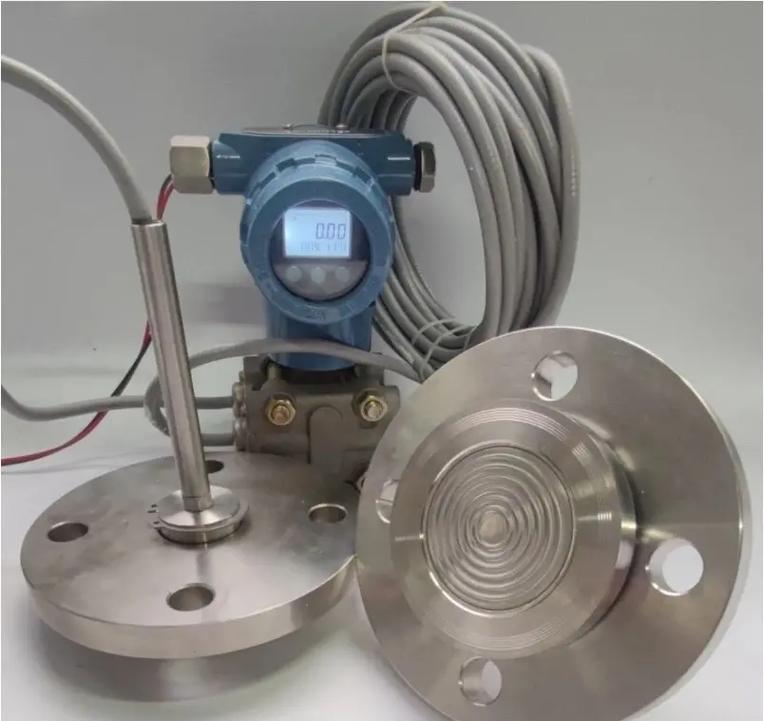 双法兰差压/压力变送器 差压式液位测量的技术突破与应用解析